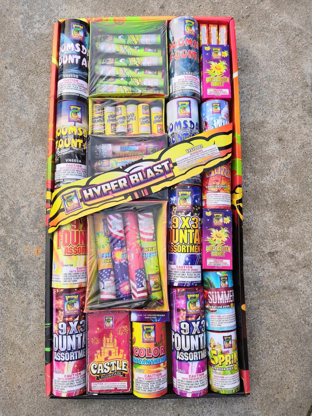 Hyper Blast Venom wholesale safe-and-sane fireworks assortment